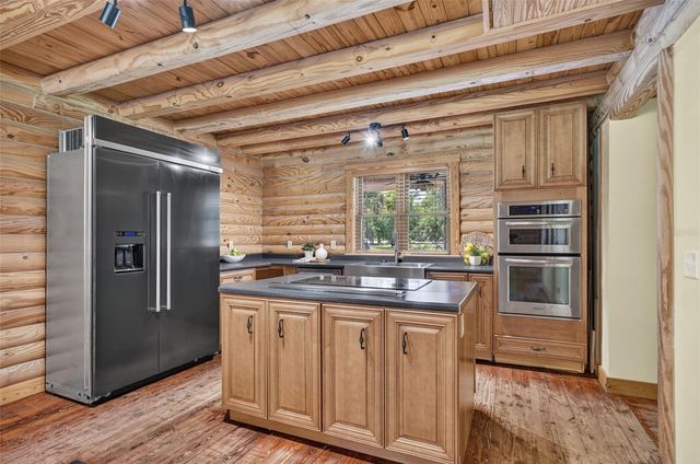 1223 SUTTON TRAIL, Geneva, FL 32732