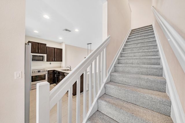 4208 N Dixie Highway 25, Oakland Park, FL 33334