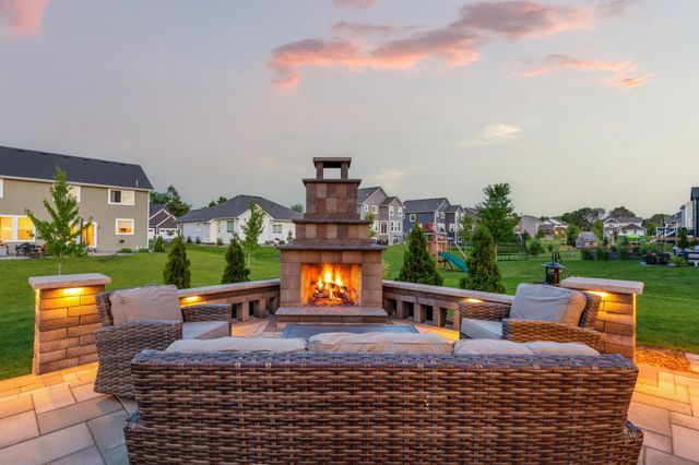 17821 Meadows Way SE, Prior Lake, MN 55372