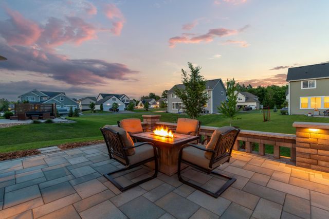17821 Meadows Way SE, Prior Lake, MN 55372