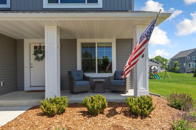 17821 Meadows Way SE, Prior Lake, MN 55372