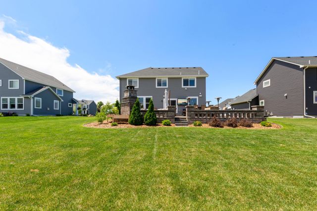 17821 Meadows Way SE, Prior Lake, MN 55372