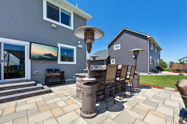 17821 Meadows Way SE, Prior Lake, MN 55372