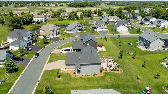 17821 Meadows Way SE, Prior Lake, MN 55372