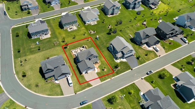 17821 Meadows Way SE, Prior Lake, MN 55372