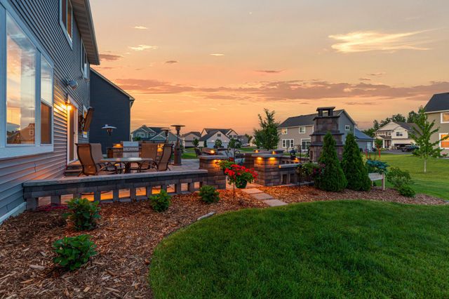 17821 Meadows Way SE, Prior Lake, MN 55372
