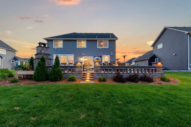 17821 Meadows Way SE, Prior Lake, MN 55372