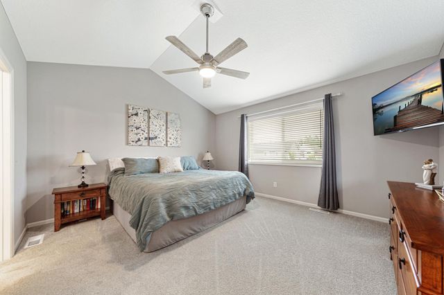 17821 Meadows Way SE, Prior Lake, MN 55372