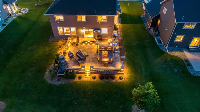 17821 Meadows Way SE, Prior Lake, MN 55372