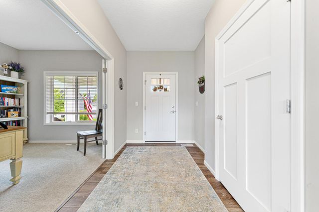 17821 Meadows Way SE, Prior Lake, MN 55372