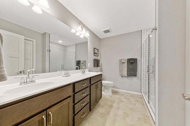 17821 Meadows Way SE, Prior Lake, MN 55372
