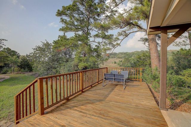 4540 Creamer Creek Road, La Grange, TX 78945