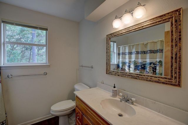 4540 Creamer Creek Road, La Grange, TX 78945