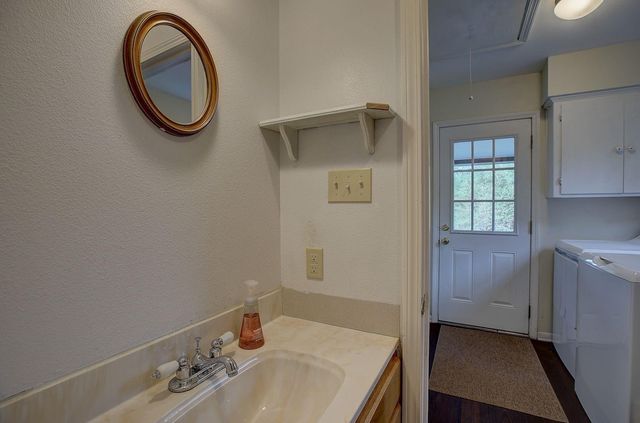4540 Creamer Creek Road, La Grange, TX 78945
