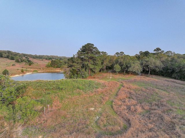 4540 Creamer Creek Road, La Grange, TX 78945