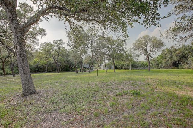 4540 Creamer Creek Road, La Grange, TX 78945