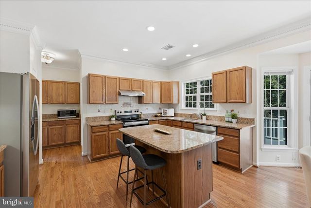 2299 HITCHCOCK DR, Reston, VA 20191