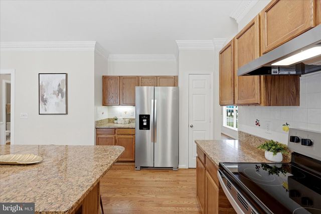 2299 HITCHCOCK DR, Reston, VA 20191