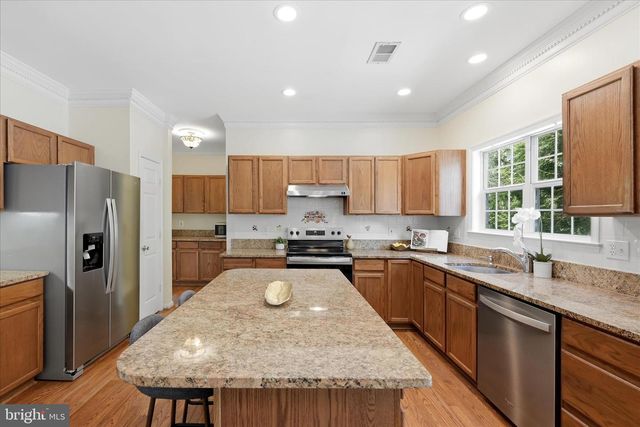2299 HITCHCOCK DR, Reston, VA 20191