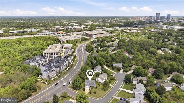 2299 HITCHCOCK DR, Reston, VA 20191