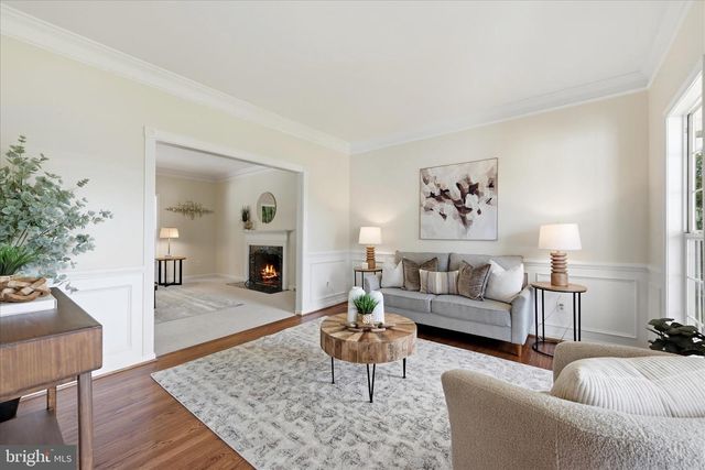 2299 HITCHCOCK DR, Reston, VA 20191