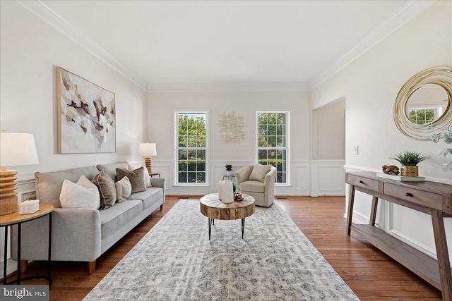 2299 HITCHCOCK DR, Reston, VA 20191