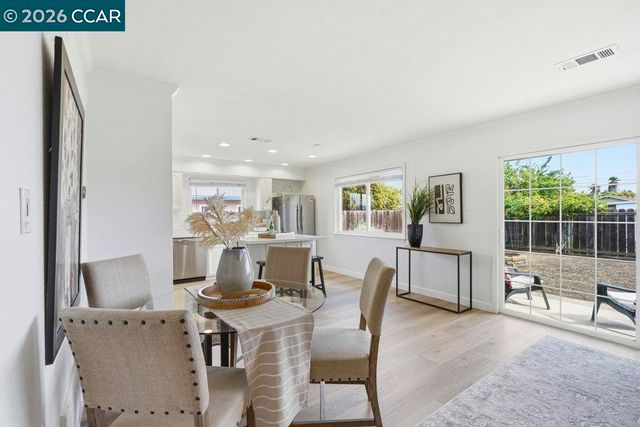 3537 Thunderbird Dr, Concord, CA 94520