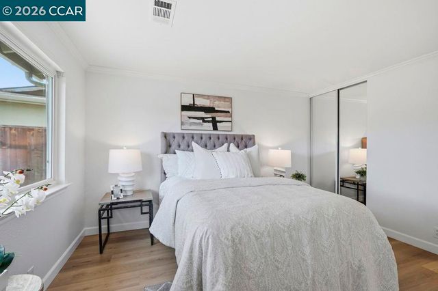 3537 Thunderbird Dr, Concord, CA 94520