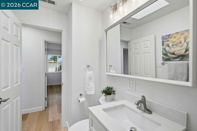 3537 Thunderbird Dr, Concord, CA 94520