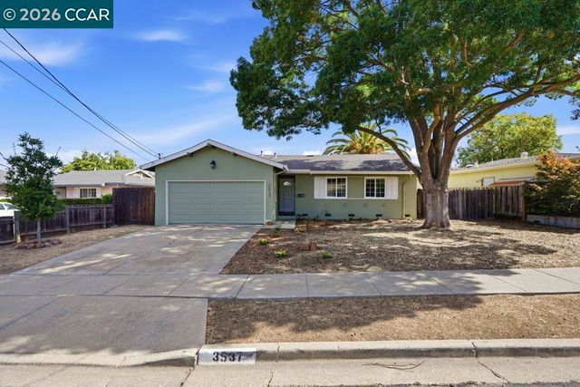 3537 Thunderbird Dr, Concord, CA 94520