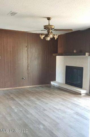 745 Woodlake Drive, Jackson, MS 39206