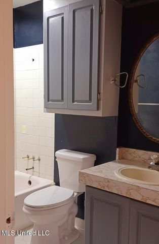 745 Woodlake Drive, Jackson, MS 39206