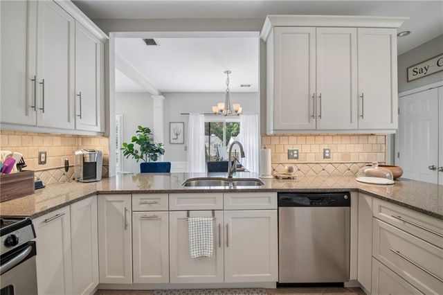 500 Rosedown Way, Johns Creek, GA 30022