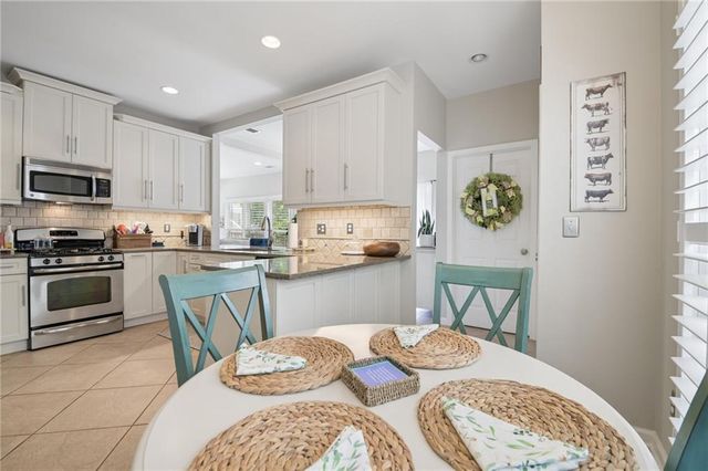 500 Rosedown Way, Johns Creek, GA 30022