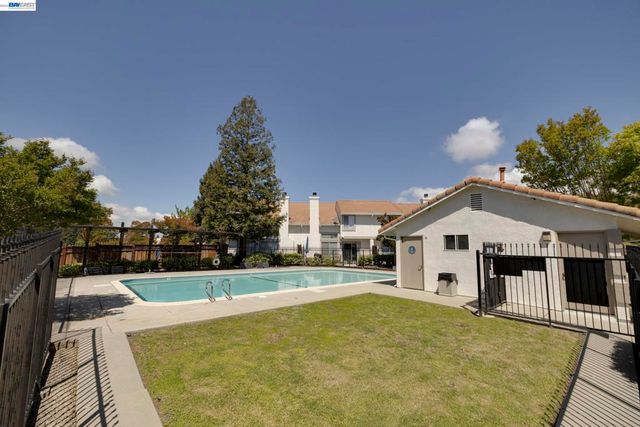 4328 Conejo Dr, Danville, CA 94506