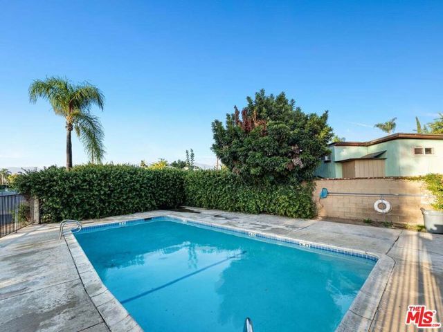 257 Las Brisas Circle, Pomona, CA 91768