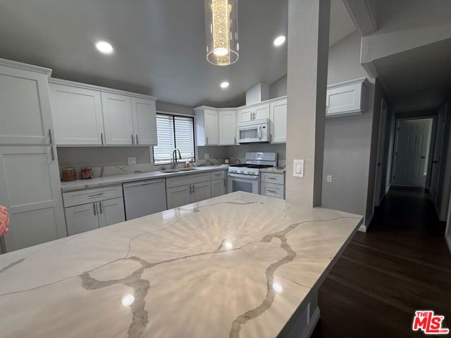 257 Las Brisas Circle, Pomona, CA 91768