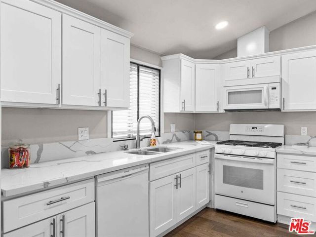257 Las Brisas Circle, Pomona, CA 91768