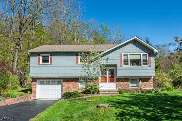 57 Lounsberry Hollow Rd, Vernon Twp., NJ 07461