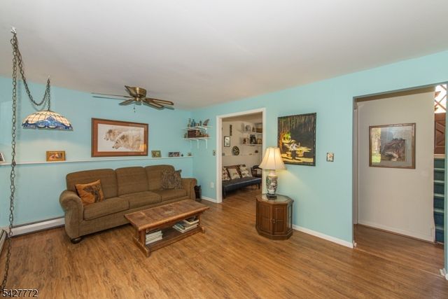 57 Lounsberry Hollow Rd, Vernon Twp., NJ 07461