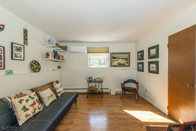 57 Lounsberry Hollow Rd, Vernon Twp., NJ 07461