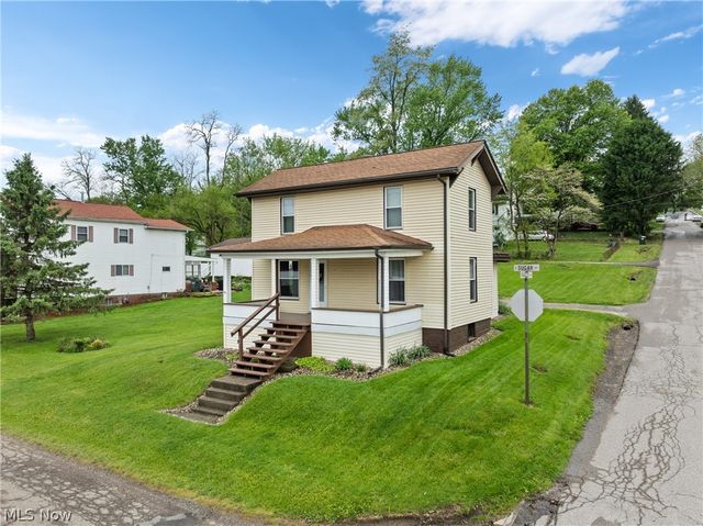 160 S Sugar Street, St Clairsville, OH 43950