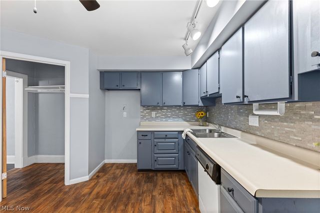 160 S Sugar Street, St Clairsville, OH 43950