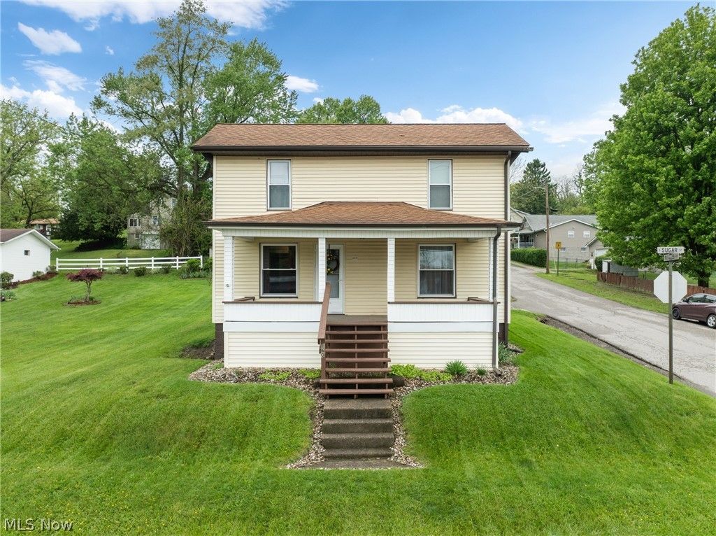 160 S Sugar Street, St Clairsville, OH 43950