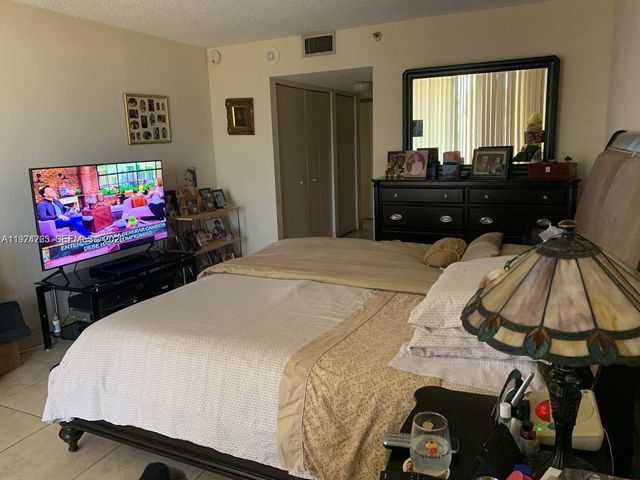 8877 Collins Avenue 506, Surfside, FL 33154