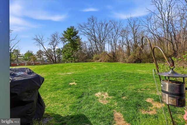 206 KNOLL DR, Blackwood, NJ 08012