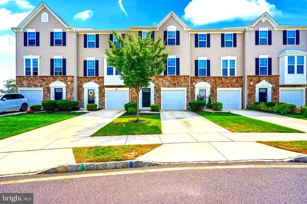 20 BENFORD LN, Beverly, NJ 08010