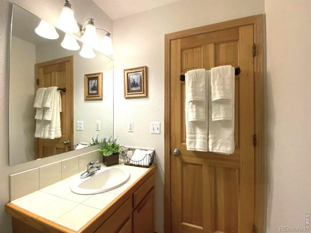 28 Valley View Lane, Evergreen, CO 80439