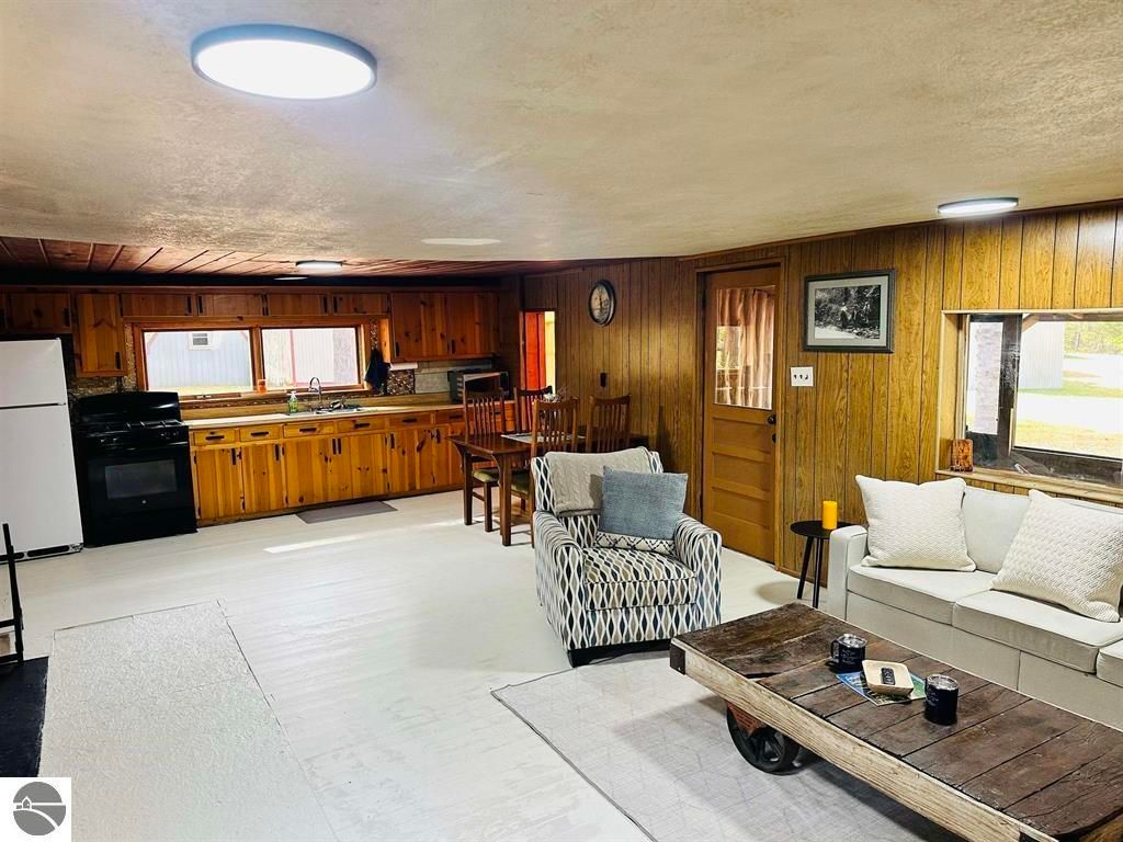 Image 14 of property listing at 2706 Newatch Avenue, Grayling, MI 49738