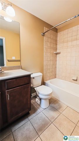 1508 Brookstone Place, Hellertown Boro, PA 18055